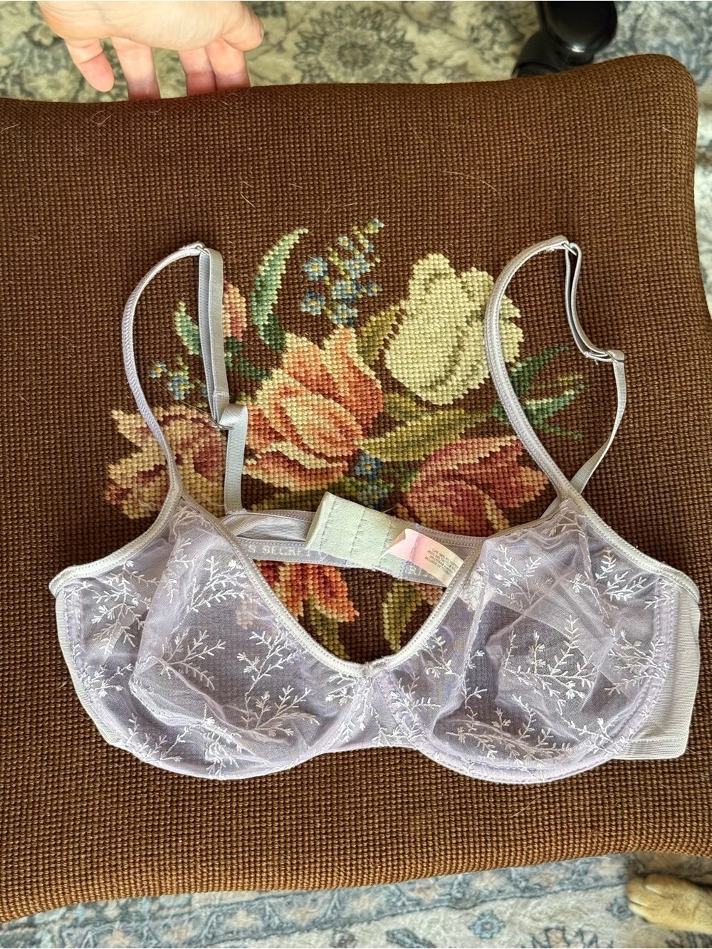 Victoria’s Secret purple lace see through bra / 34C